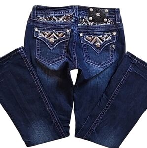 💥Miss Me Signature Bootcut Jeans. Women's Size: Waist 28x31 Inseam.👢